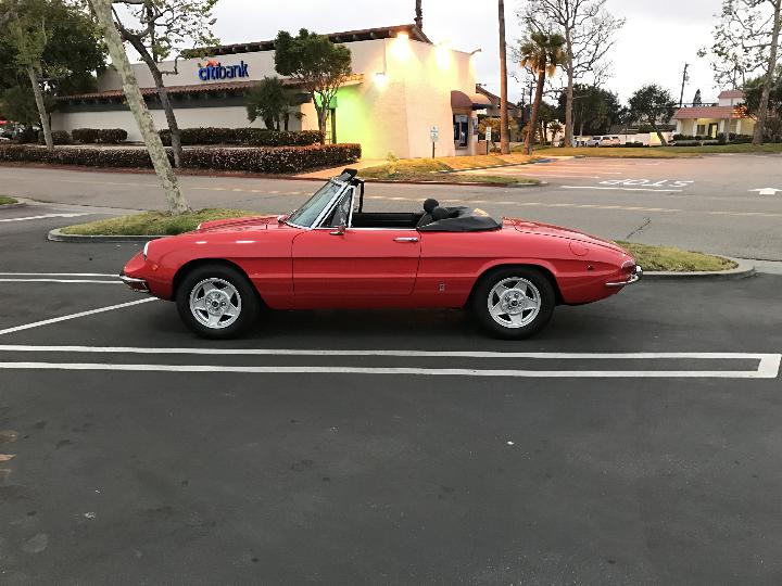 1969 Alfa Romeo 1969 Alfa
Romeo Duetto